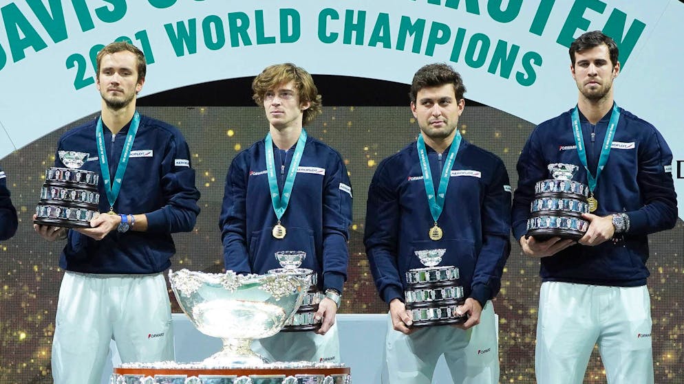 Mit Danil Medvedev, Andrey Rublev und Aslan Karatsev holte Karen Chatschanow 2021 den Davis Cup.
