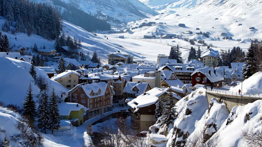 Das Bergdorf Andermatt erhält wieder eine Drogerie. (Archivbild)