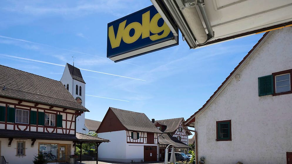 Le détaillant Volg a vu son chiffre d'affaires légèrement reculer en 2022. Le nombre de points de vente a par contre augmenté. (archives)