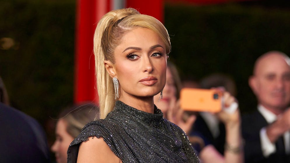 Paris Hilton und Carter Reum: Die Liebesgeschichte. Die Hotelerbin hat nach eigenen Worten in ihren frühen Zwanzigern eine Abtreibung durchführen lassen.