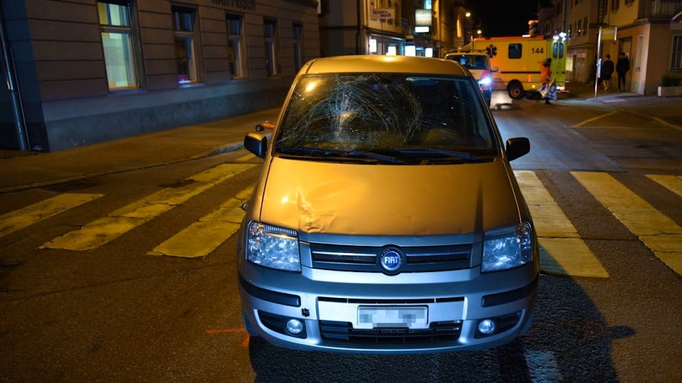 L'automobilista 40enne ha investito l'anziano pedone di 89 anni procurandogli numerose fratture.