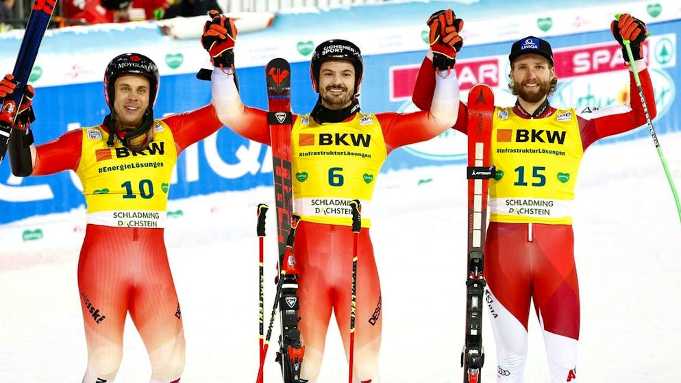 Gino Caviezel, Loic Meillard e Marco Schwarz sul podio.