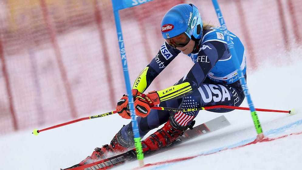 Mikaela Shiffrin passiert die Tore ein weiteres Mal am schnellsten.