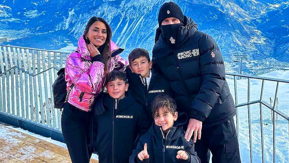 Dick eingepackt. Messi macht Ferien in den Schweizer Bergen