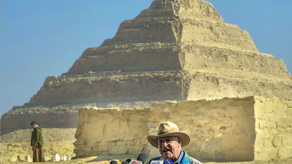 L'archéologue égyptien Zahi Hawass a présenté jeudi les dernières découvertes sur le site de Saqqara.