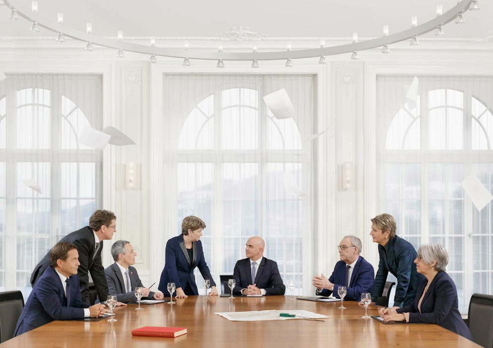 Die offiziellen Bundesratsfotos der letzten Jahre. Das Bundesratsfoto 2023 unter der Präsidentschaft von Alain Berset.