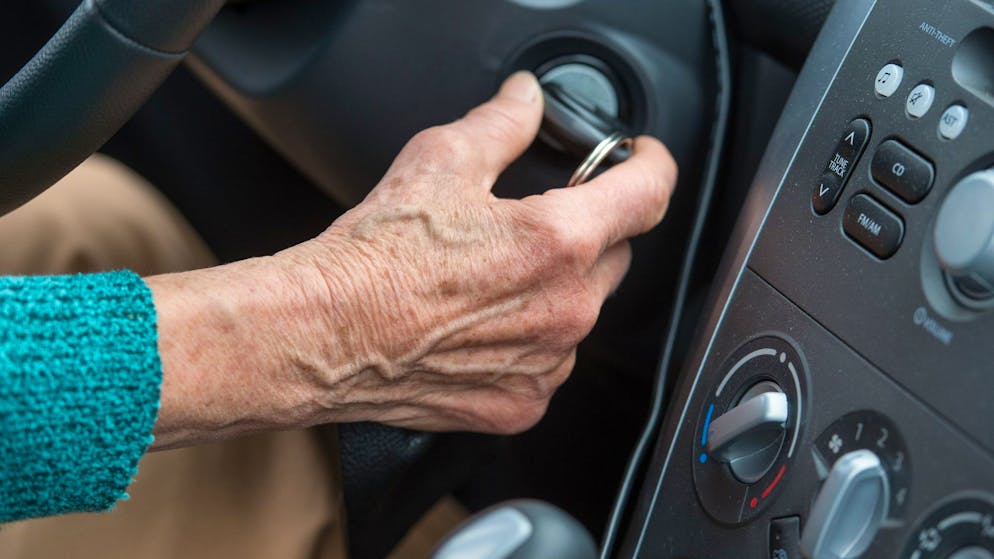 Es wird sehr teuer. Viele übersehen diese Fallen bei der Autoversicherung – und zahlen drauf