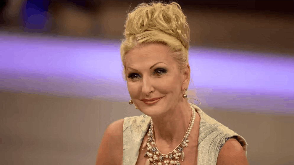 Dschungelkönig*in – und dann? Das wurde aus den bisherigen Sieger*innen. ... bei «Promi Big Brother» 2015, wo sie den 6. Platz erreichte. Immerhin: Bei der nachfolgenden Runde der Container-Show durfte sie als Co-Moderatorin über die Kandidat*innen herziehen. Seit 2020 betreibt sie zudem mit «Lose Luder – by invitation Only»  einen Podcast.