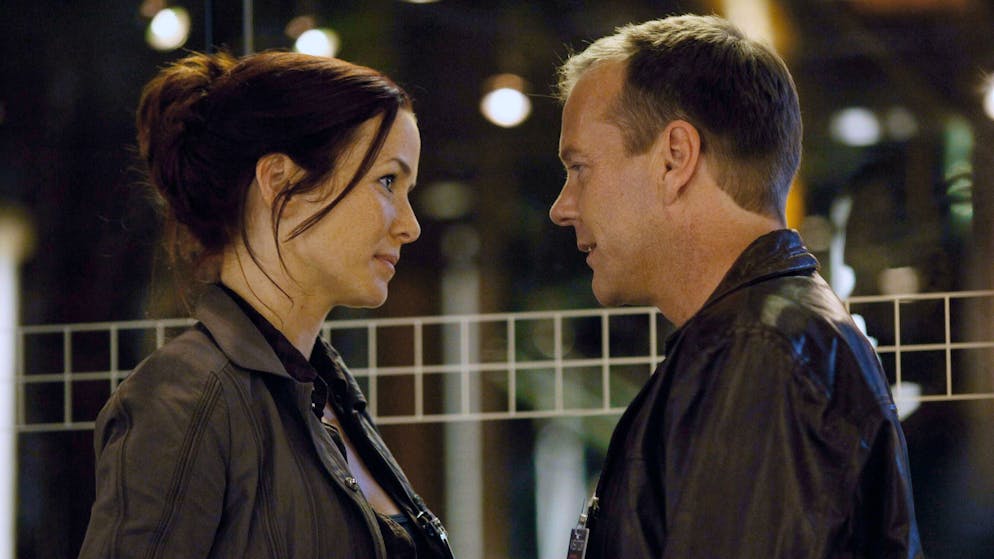24, from left: Annie Wersching, Kiefer Sutherland, Day 8: 7:00-8:00pm , Season 8, ep. 804, aired Jan. 18, 2010, 2001-2010. photo: Kelsey McNeal / TM and Copyright 20th Century Fox Film Corp. All rights reserved, Courtesy: Everett Collection 20thCentFox/Courtesy Everett Collection ACHTUNG AUFNAHMEDATUM GESCHÄTZT PUBLICATIONxINxGERxSUIxAUTxONLY Copyright: x20thCentFox/CourtesyxEverettxCollectionx TCDTWF2 FE039
