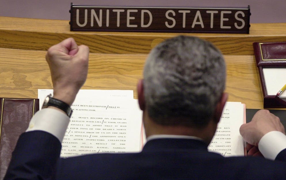 Colin Powells Körpersprache im Un Sicherheitsrat 2003