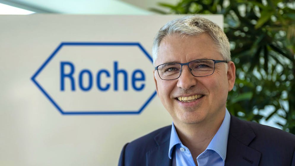 Der scheidende Roche-Chef Severin Schwan hat im vergangenen Jahr 11,5 Millionen Franken verdient und damit gleich viel wie 2021. Schwan wird ab März den Verwaltungsratspräsidenten Christoph Franz ersetzen. (Archivbild)