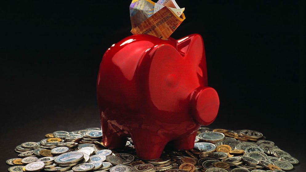 Zögerliche Banken. Wann gibt's endlich höhere Sparzinsen auf dem Konto?