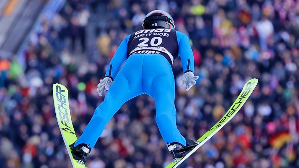 Sprung in den Hexenkessel an der Mühlenkopfschanze: Simon Ammann gelang in Willingen mit Platz 28 sein bestes Saisonresultat.