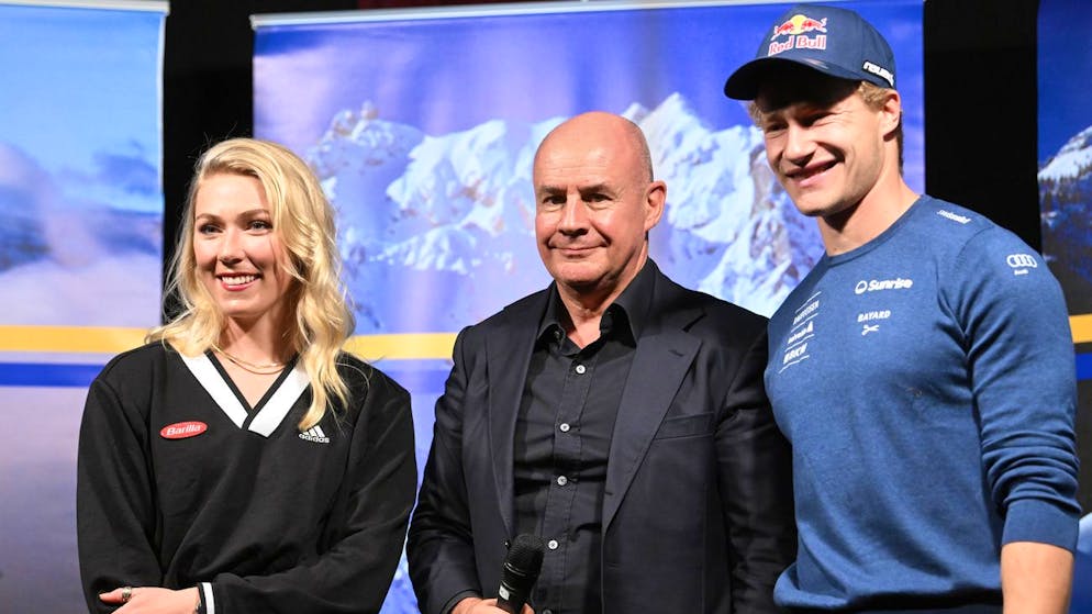 Mikaela Shiffrin – hier bei einer Podiumsdiskussion mit Marco Odermatt – ist kein Fan von FIS-Präsident Johan Eliasch. 