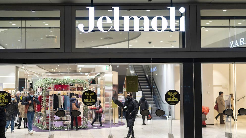 Das Jelmoli-Warenhaus in Zürich machte das Feilschen überflüssig - Gallery. Das Gebäude bleibt, das Einkaufsgeschäft wird in seiner bisherigen Form ab 2025 nicht mehr weiterbetrieben: Das Traditionshaus Jelmoli schliesst seine Türen nach rund 176 Jahren.