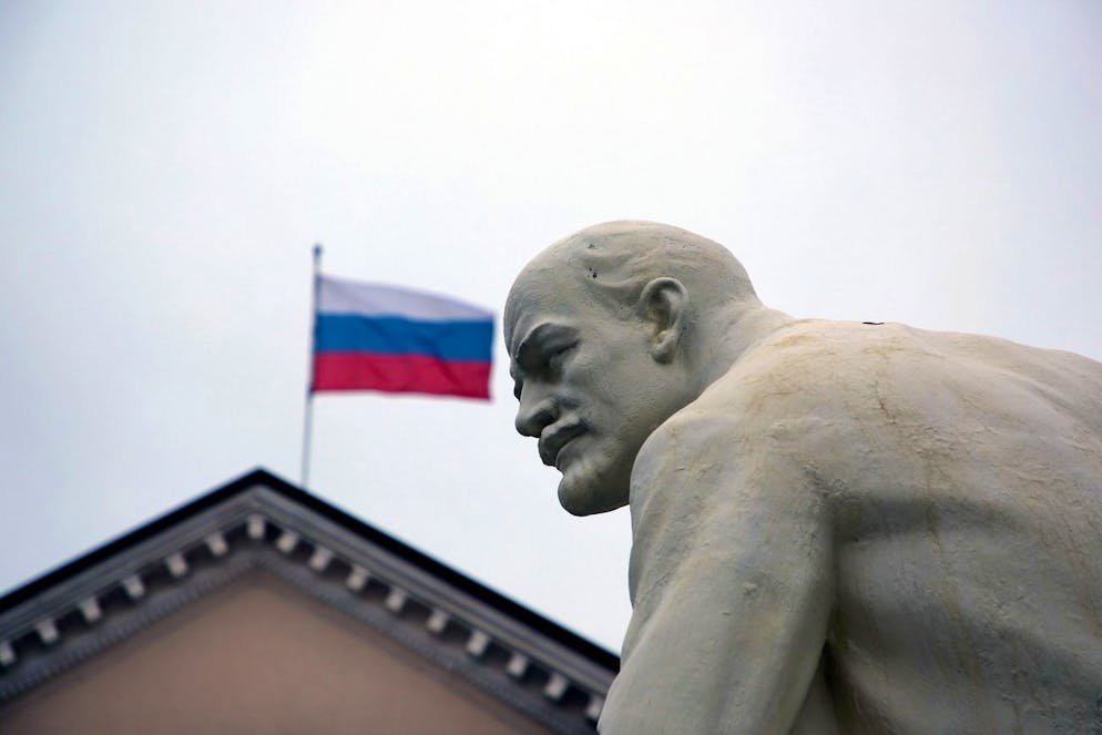 Lenin-Statuen stehen überall in Russland. In Moskau versuchte nun ein betrunkener Mann, seinen einbalsamierten Leichnam zu stehlen (Symbolbild).