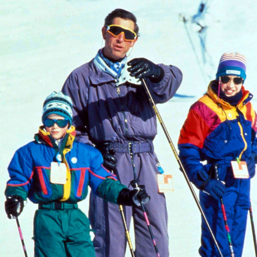 Charles III. kommt in diesem Jahr nicht in die Schweiz. Charles kam auch schon mit seiner Familie in die Schweiz, als die beiden noch klein waren. Hier sieht man sie im Jahr 1994. 