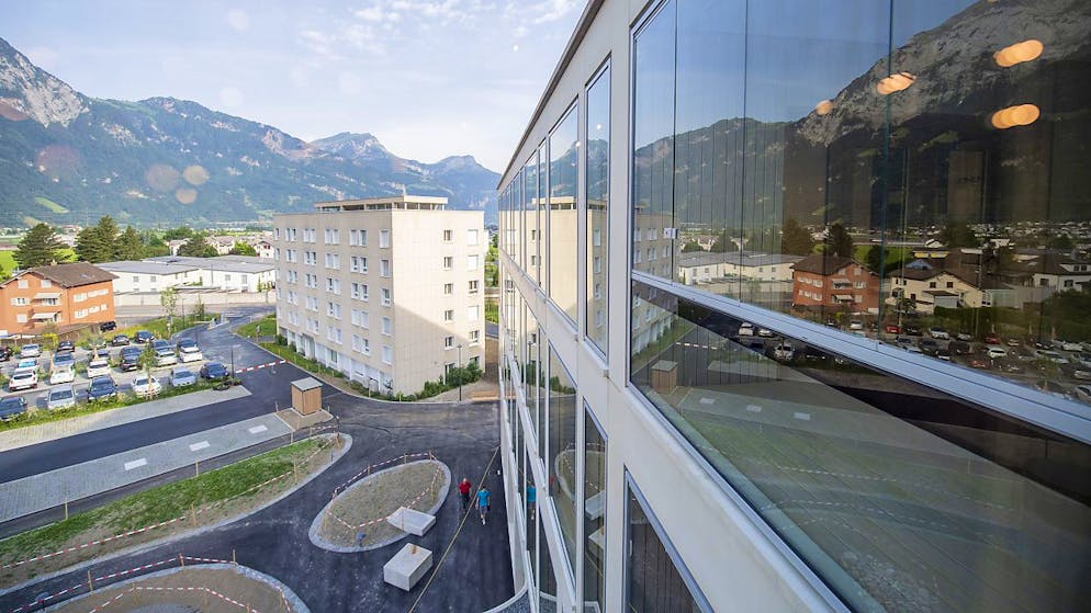 Das Kantonsspital Uri hat 2022 seinen Neubau bezogen, nun erhalten die Angestellten neu auch eine GAV. (Archivbild)