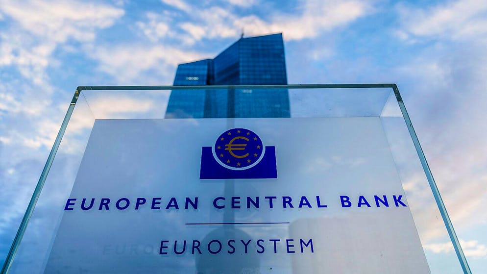 Knapp ein Jahr nach Beginn des russischen Angriffskriegs gegen die Ukraine bescheinigt die EZB-Bankenaufsicht den Geldhäusern in der Eurozone eine stabile Lage, mahnt sie aber zur Vorsicht. (Archivbild)