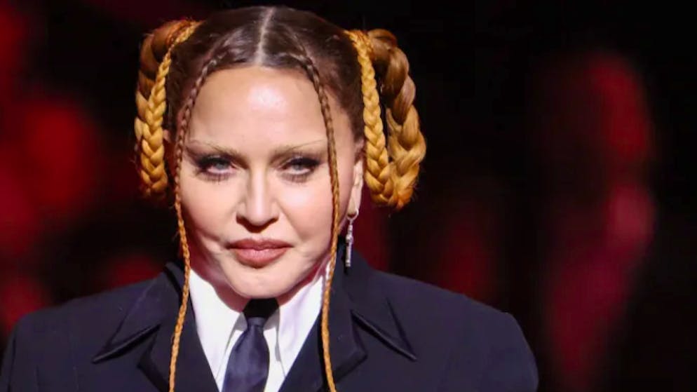 Madonna hat ihre Welttournee nach einer schweren Infektion verschoben. 