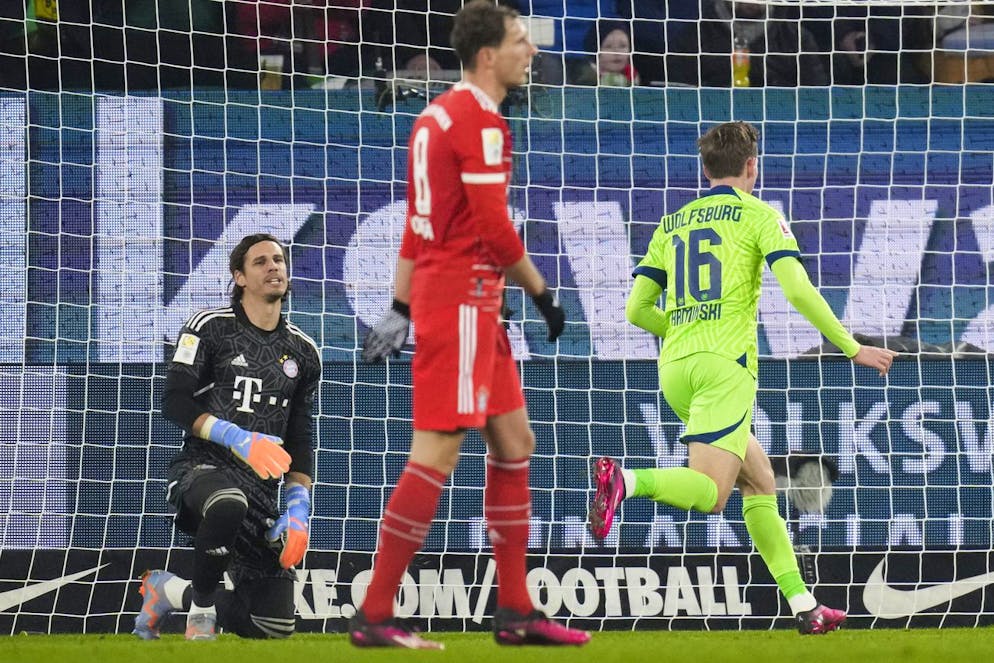 Die Klubs mit dem höchsten Transfervolumen – ein Überblick. Bayern München und Wolfsburg sind die Negativ-Spitzenreiter in der Bundesliga. Bayern: Minus von 170 Millionen. Euro, Wolfsburg: Minus 139 Millionen Euro.