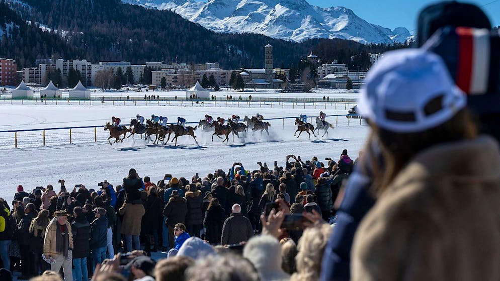 Tag der Bestätigung und der Revanche - Gallery. White Turf in St. Moritz - jedes Jahr von neuem ein Highlight in der Schweizer Pferderenn-Saison