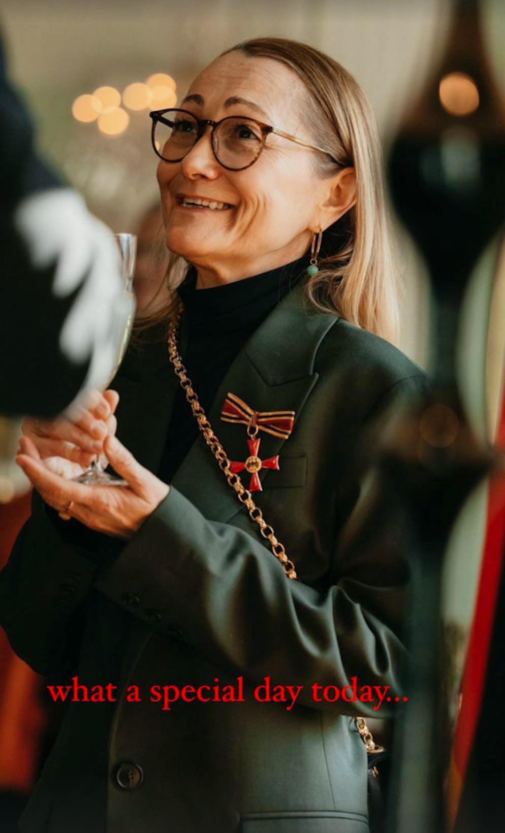 Tanja Grandits. Tanja Grandits teilte diesen besonderen Moment mit ihren Fans auf Instagram. «Was für ein besonderer Tag heute», schreibt sie zu diesem Foto.