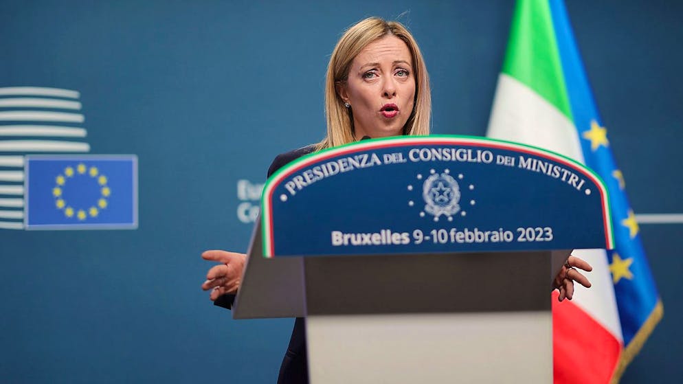 Giorgia Meloni, Ministerpräsidentin von Italien, spricht während einer Pressekonferenz im Gebäude des Europäischen Rates. Foto: Olivier Matthys/AP/dpa