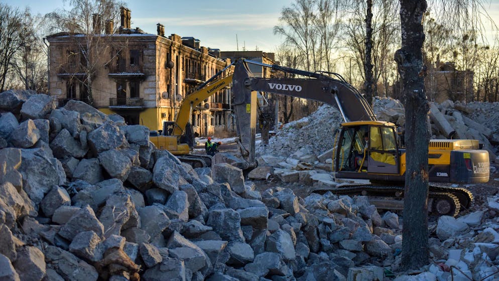 Aufräum-Arbeiten in Hostomel nahe Kiew am 9. Februar.
