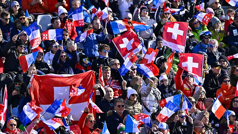 Flury gewinnt sensationell die WM-Abfahrt – Bronze für Suter - Gallery. Die Schweizer Skifans haben zum Abschluss der ersten WM-Woche das erste Mal richtig Grund zum Feiern