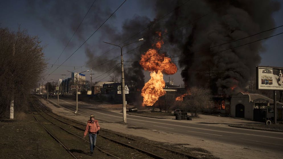 Chronik des Kriegsausbruchs: Der 24. Februar 2022 in Bildern. <strong>04:35</strong> – Die ersten Schüsse fallen auf ukrainischem Territorium. Die Russen hatten sich in sechs Regionen an der Grenze und in der bereits besetzten Krim stationiert. 