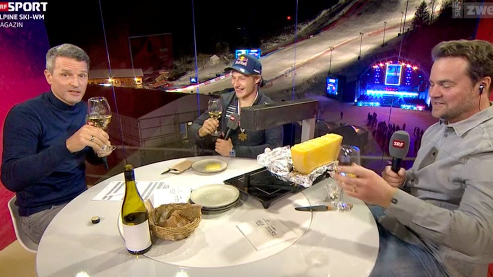 Weltmeister als Feierbiest. Odermatt: «Die Flasche müssen wir auch bald mal öffnen ...»