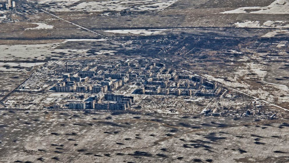 Eine Luftaufnahme dess heftig umkämpften Orts Wuhledar im Südwesten des ukrainischen Gebiets Donezk im Donbass, (10. Februar 2023)