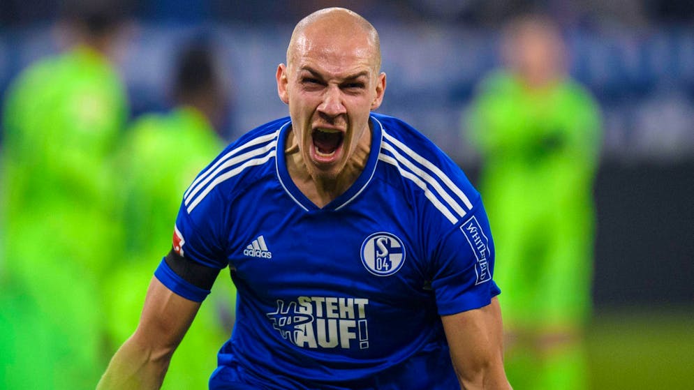 Der Jubel bleibt ihm später im Hals stecken: Frey trifft, doch sein Teamkollege steht beim Zuspiel im Absteits.