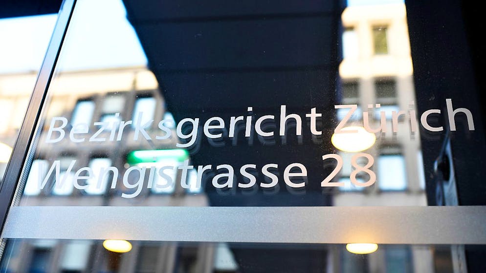 Das Bezirksgericht Zürich verhandelt den Fall eines Bauunternehmers, dem Menschenhandel vorgeworfen wird. (Archivbild)