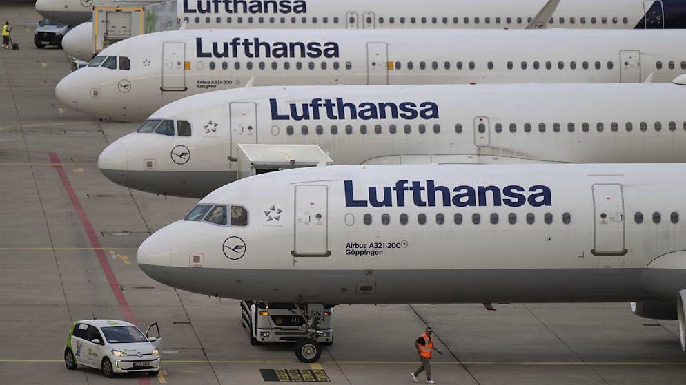 Die Lufthansa hat am Mittwoch mit IT-Problemen zu kämpfen. Die Folge sich Ausfälle und Verspätungen von Flügen.(Archivbild)