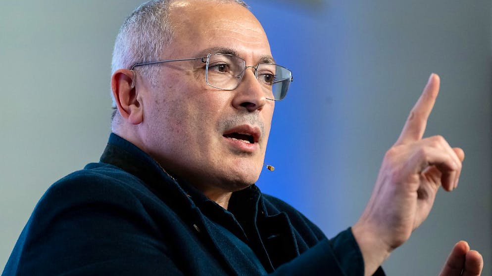 Michail Chodorkowski stellt in München sein Buch «Wie man einen Drachen tötet. Handbuch für angehende Revolutionäre» vor. Foto: Sven Hoppe/dpa