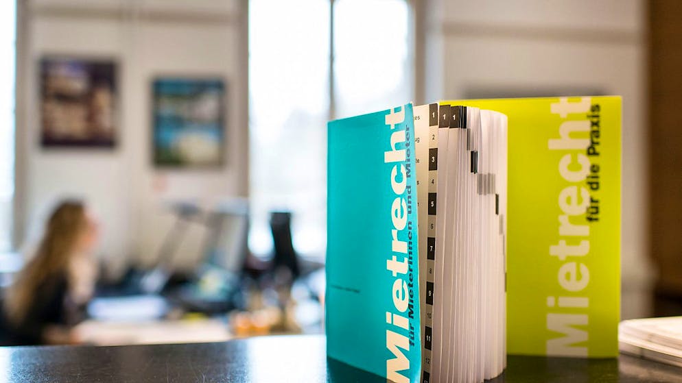 Der Mieterverband darf Mietparteien nicht mehr vor der Baurekurskommission Basel-Stadt vertreten - zu diesem Schluss kommt das Basler Verwaltungsgericht. (Archivbild)