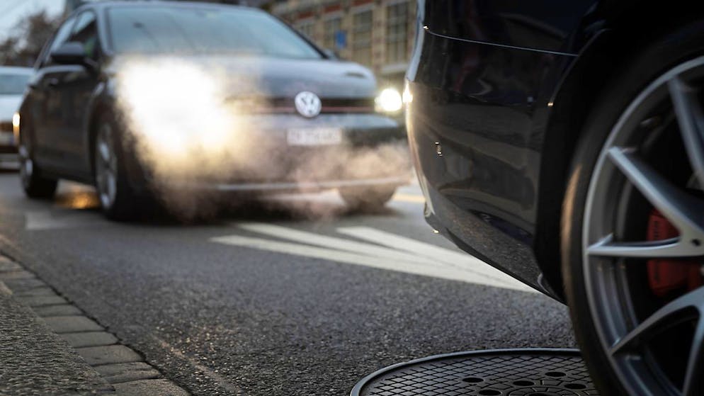 Im Kanton Aargau werden Personen mit Schutzstatus künftig gleich behandelt wie alle anderen Sozialhilfebeziehende: Das Auto wird bei der Berechnung der Sozialhilfe angerechnet. (Symbolbild)