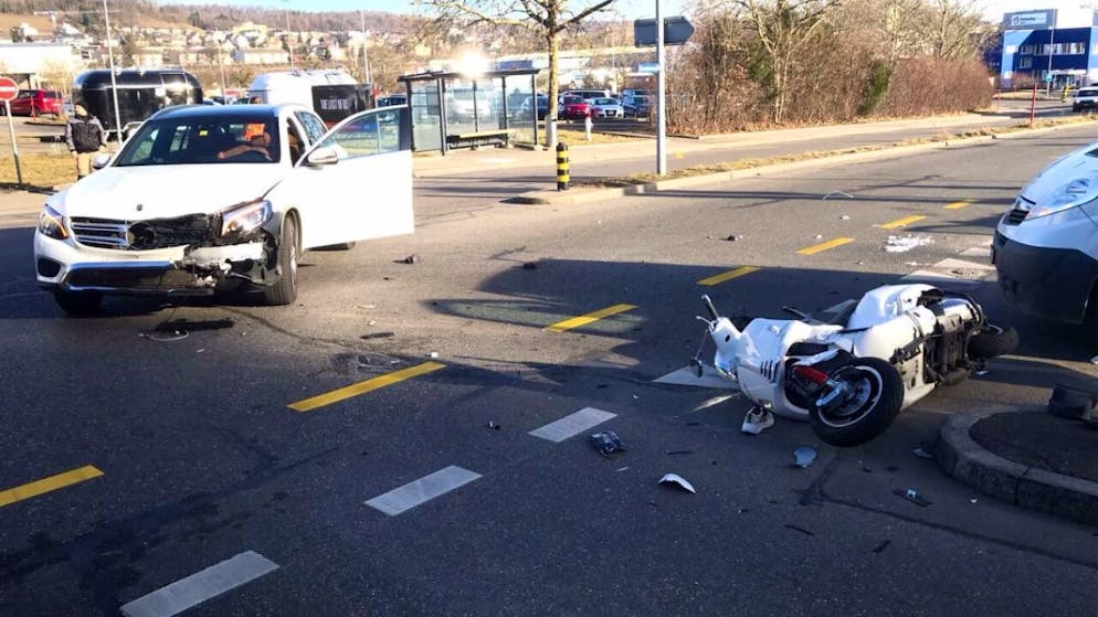 Der Unfall ereignete sich auf der Kreuzung Ebnatstrasse/Solenbergstrasse in der Stadt Schaffhausen.