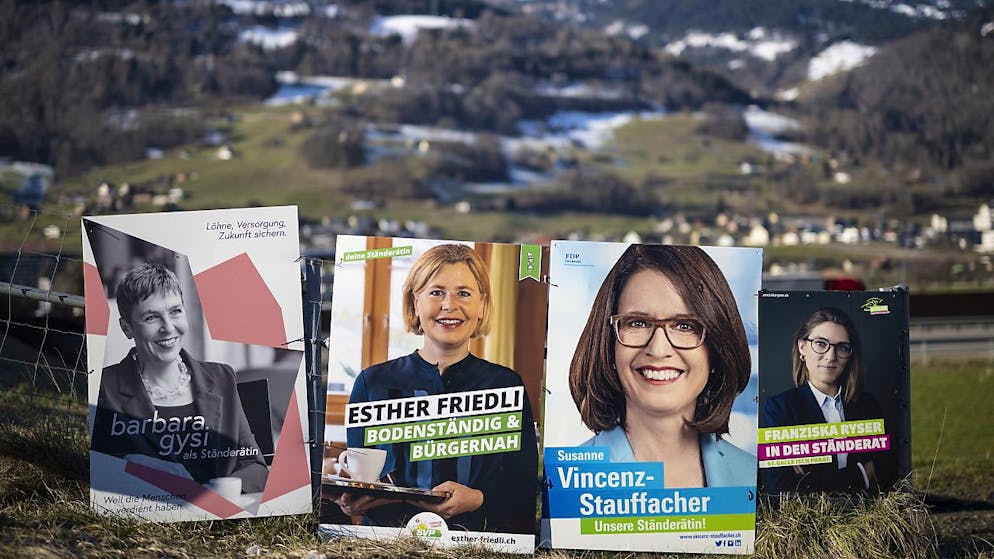 Vier St. Galler Ständerats-Kandidatinnen und kaum Frauenthemen - Gallery. Vier St. Galler Frauen drängen in den Ständerat: Die Wahlplakate von Barbara Gysi (SP, von links), Esther Friedli (SVP), Susanne Vincenz-Stauffacher (FDP) und Franziska Ryser (Grüne), machen auf die Ständerats-Ersatzwahl vom 12. März aufmerksam.