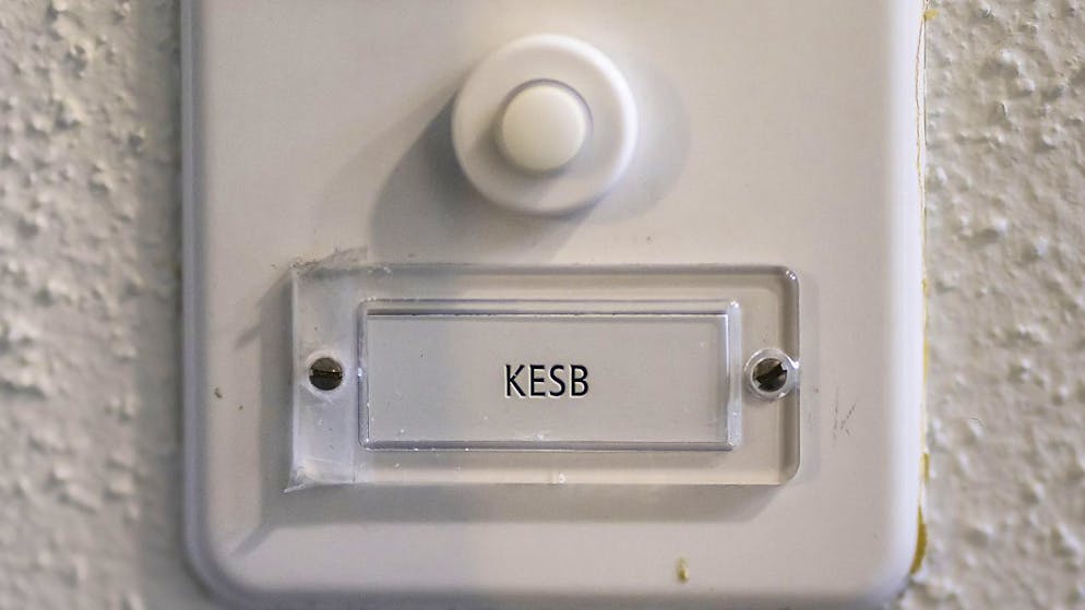 Müssen künftig breiter über angeordnete Massnahmen informieren: Die Kindes- und Erwachsenenschutzbehörden (Kesb). (Symbolbild)