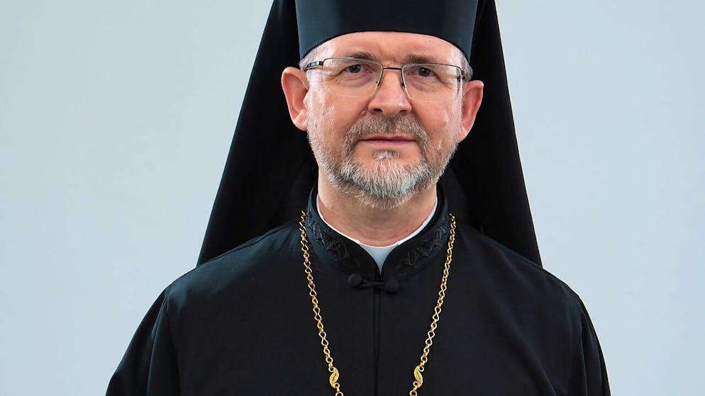 Der ukrainisch-katholische Bischof Bohdan Dzyurakh predigt zum Jahrestag des russischen Angriffs auf die Ukraine in der Kathedrale St. Gallen.