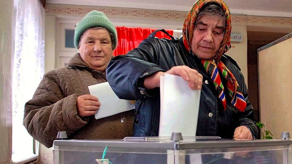 Moldavien ist eines der ärmsten Länder Europas. Die rund 2,5 Millionen Einwohner leiden unter dem Krieg gegen das Nachbarland Ukraine und befürchten das gleiche Schicksal. Zudem steht die abtrünnige Region Transnistrien – ein schmaler Streifen im Osten des Landes – unter russischer Kontrolle. 