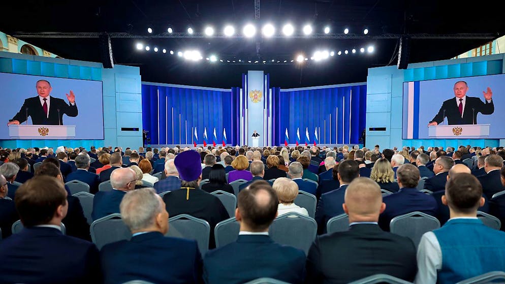Der russische Präsident Wladimir Putin hält vor Publikum seine jährliche Rede zur Lage der Nation. Foto: Dmitry Astakhov/Sputnik/Kreml Pool/AP/dpa