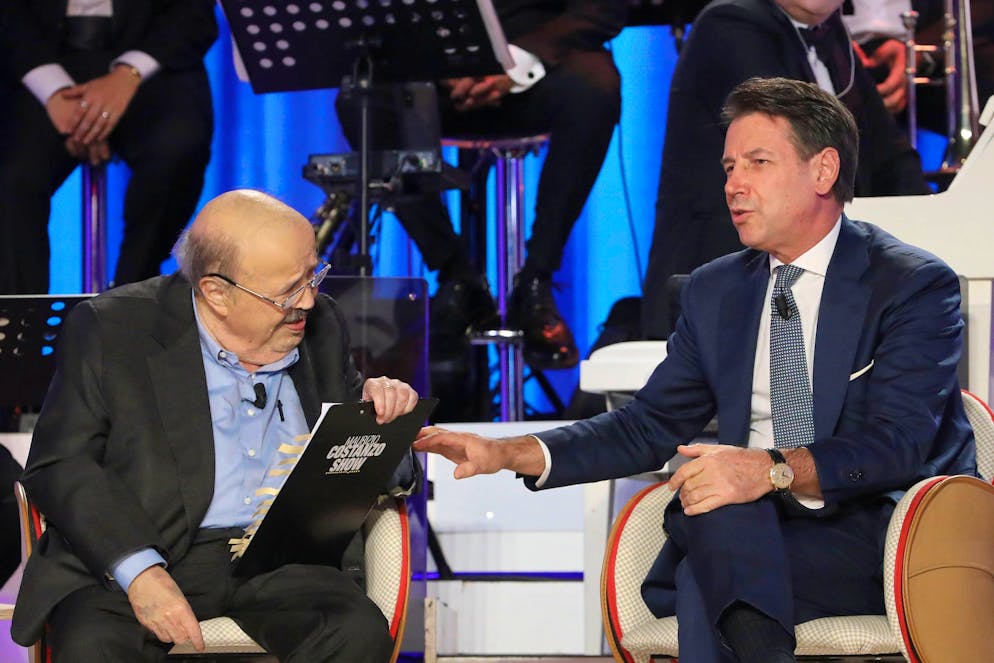 È morto Maurizio Costanzo. ...o quelle della politica, come l'ex presidente del Consiglio dei ministri italiano Giuseppe Conte...