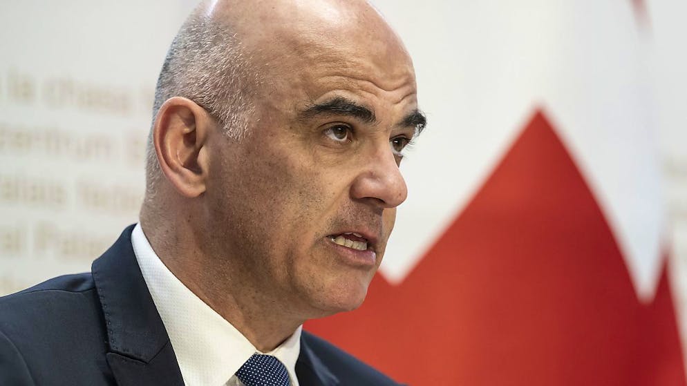 Svizzera. Berset criticato anche dal suo partito: «Si nasconde dietro la neutralità»