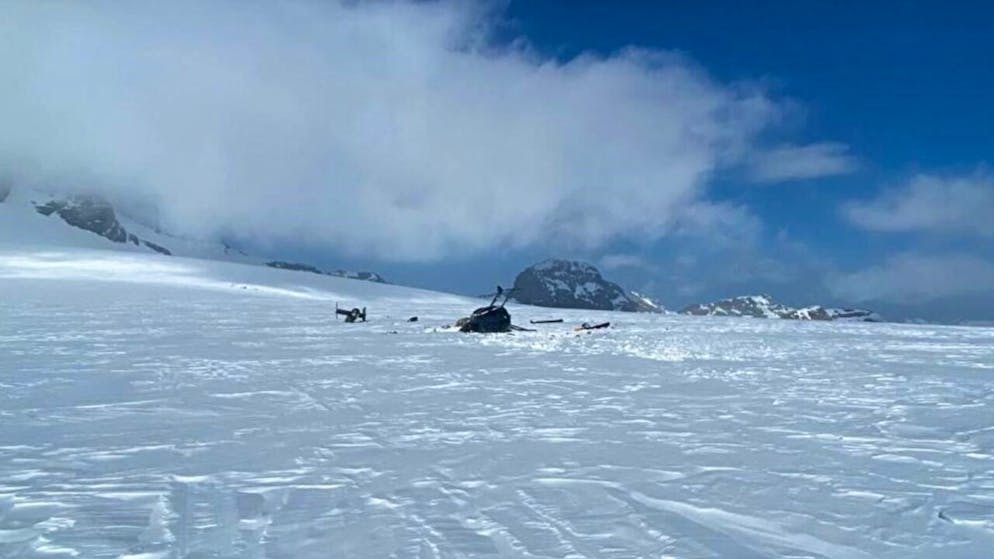 Der Helikopter stürzte im Kanton Uri nahe der Grenze zu Glarus ab.