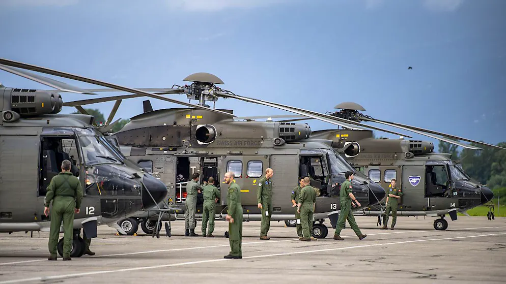 Ein Hauptfeldweibel der Schweizer Armee ist erstinstanzlich wegen sexueller Belästigung verurteilt worden. (Archivbild)