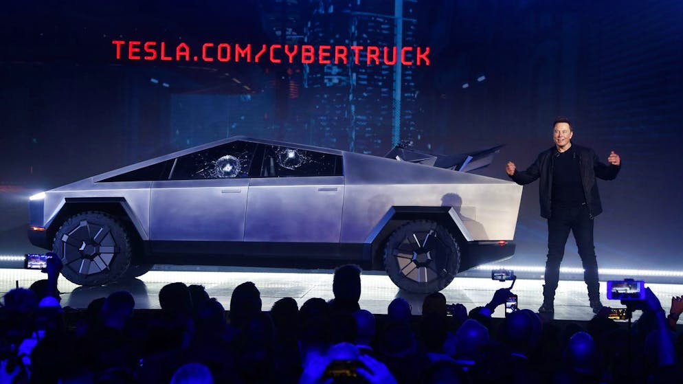 Teslas Science-Fiction-Auto. Cybertruck braucht Rampe für Bordsteinkante